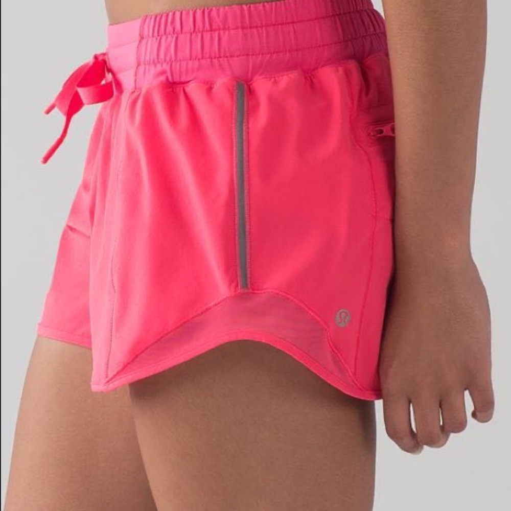 💕SOLD💕lululemon hotty hot short tall
